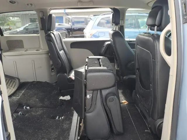 2013 CHRYSLER TOWN & COUNTRY TOURING  
