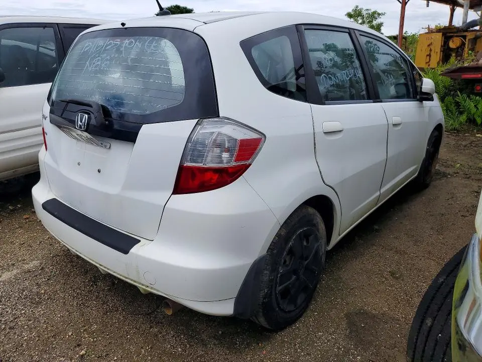 2012 HONDA FIT   
