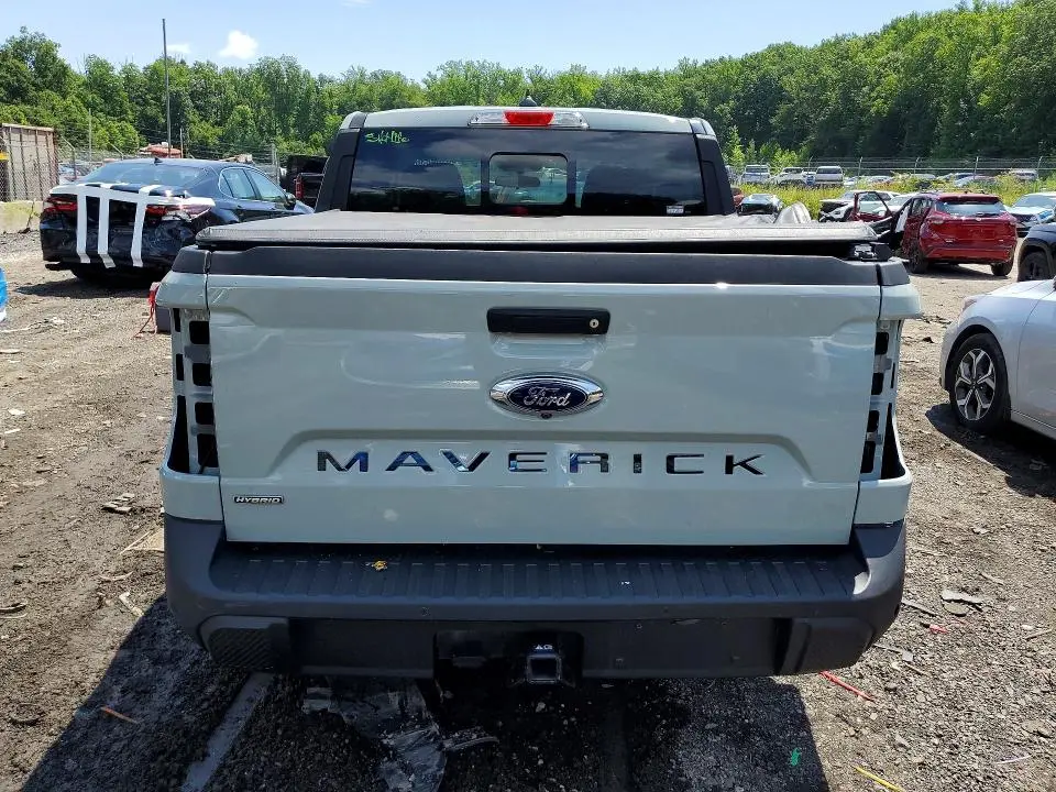 2022 FORD MAVERICK XL  
