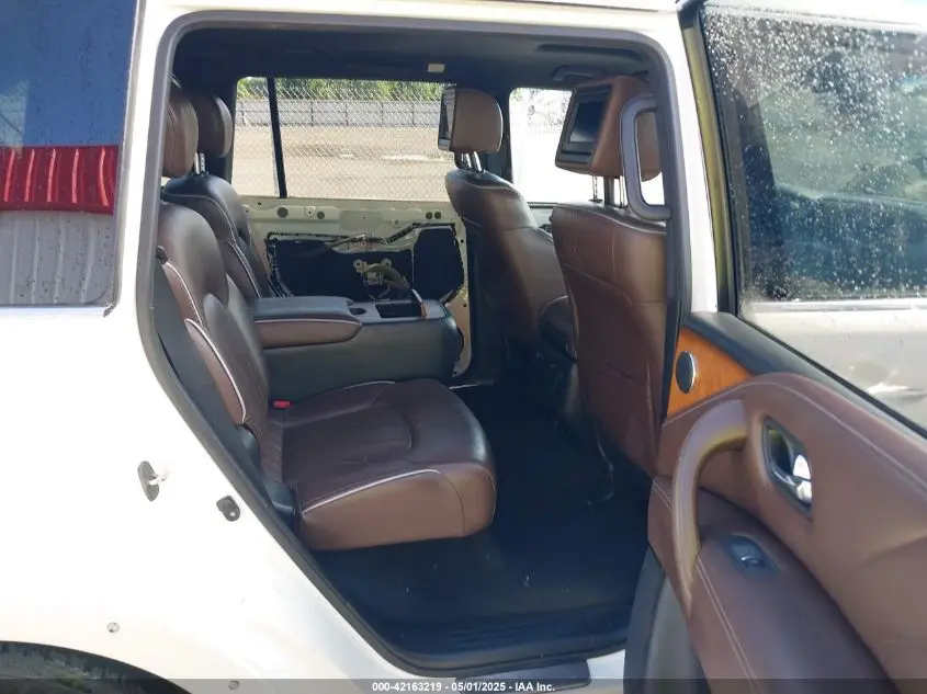 2015 INFINITI QX80  