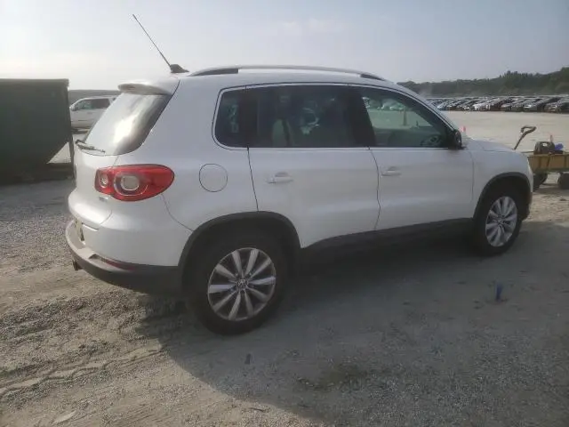 2011 VOLKSWAGEN TIGUAN S  
