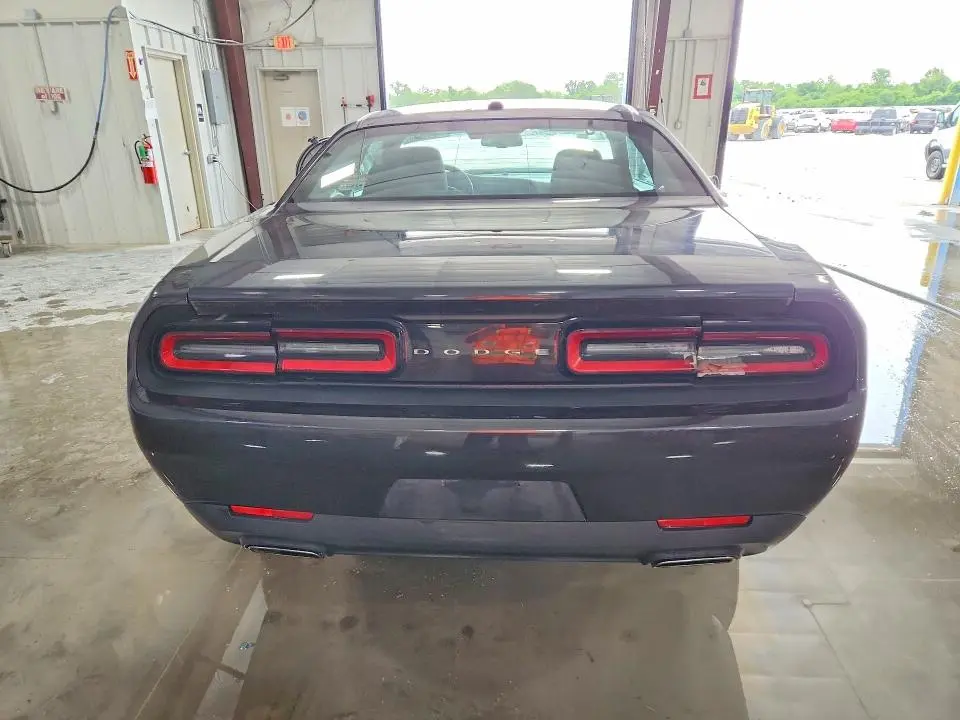 2017 DODGE CHALLENGER SXT  