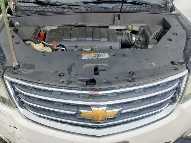 2015 CHEVROLET TRAVERSE LT  