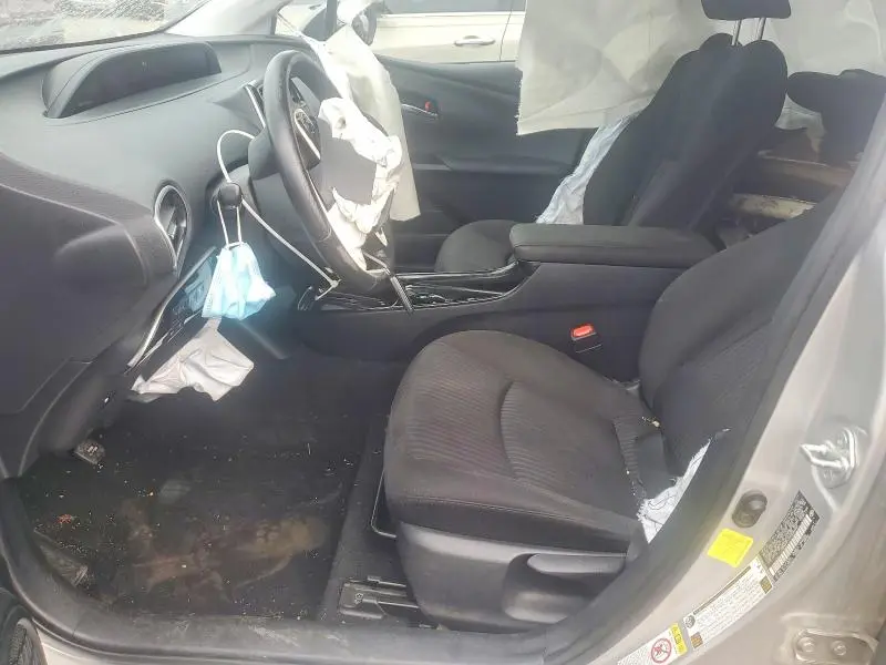 2017 TOYOTA PRIUS THREE  