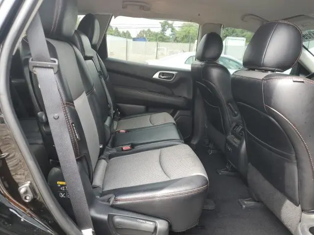 2020 NISSAN PATHFINDER SV  