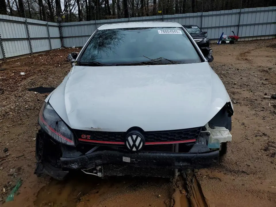 2017 VOLKSWAGEN GTI SPORT  