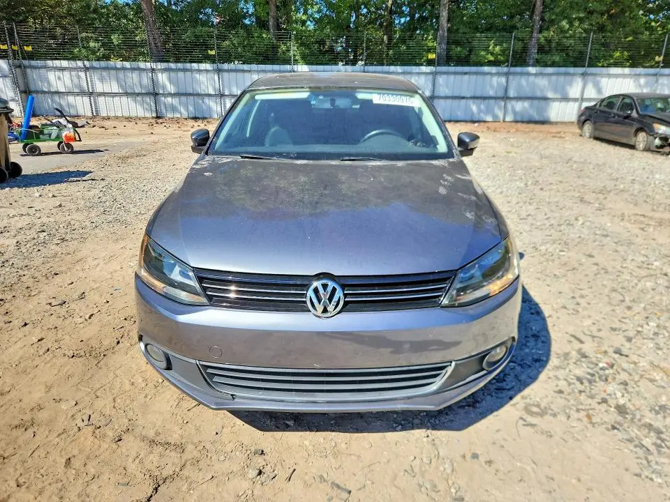 2013 VOLKSWAGEN JETTA TDI  