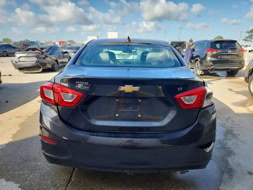 2016 CHEVROLET CRUZE LT  