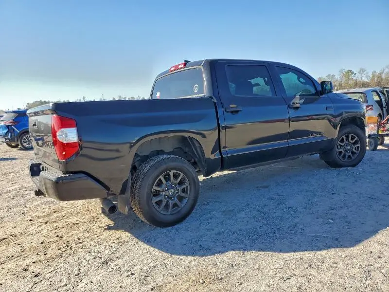 2021 TOYOTA TUNDRA CREWMAX SR5  
