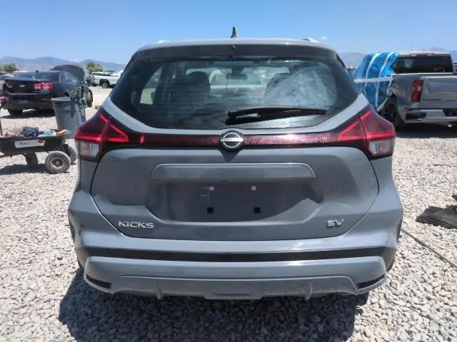 2024 NISSAN KICKS SV  
