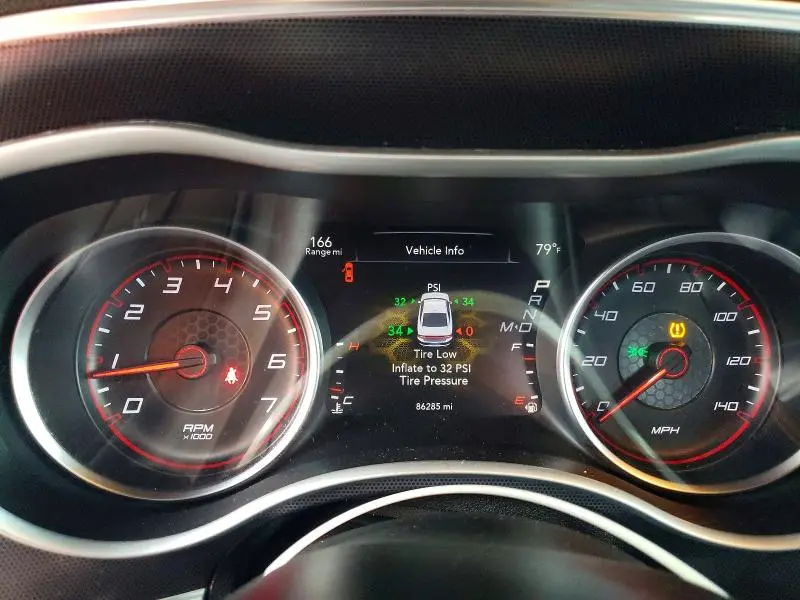 2015 DODGE CHARGER SXT  