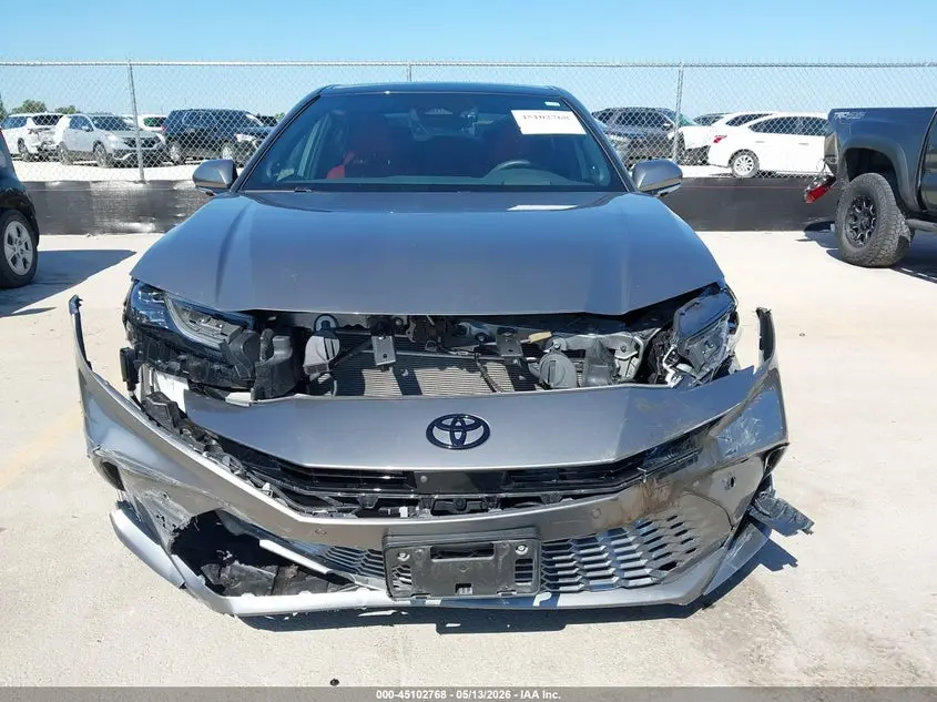 2025 TOYOTA CAMRY XSE