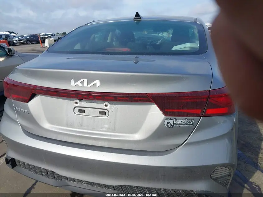 2022 KIA FORTE LXS