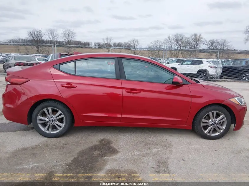 2017 HYUNDAI ELANTRA SE