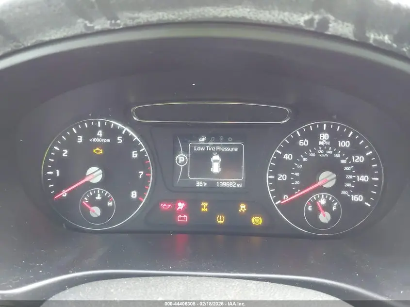 2017 KIA SORENTO 2.4L LX