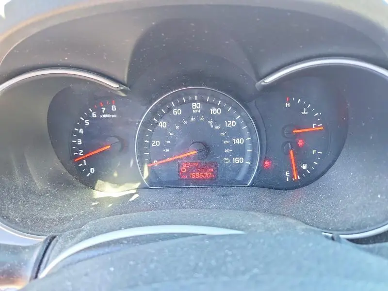 2015 KIA SORENTO LX  
