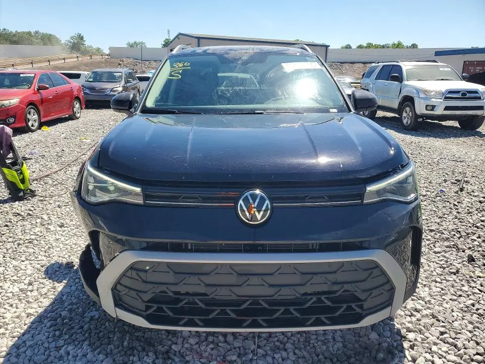 2025 VOLKSWAGEN TAOS SE  