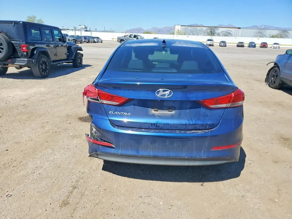 2017 HYUNDAI ELANTRA SE  