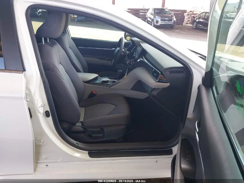 2024 TOYOTA CAMRY LE