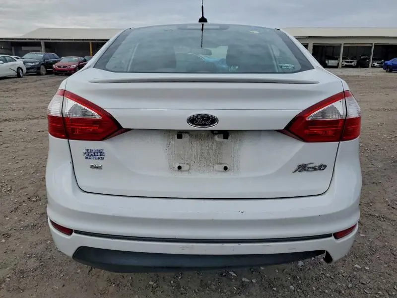 2018 FORD FIESTA SE  