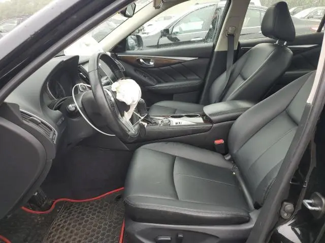 2018 INFINITI Q50 LUXE  