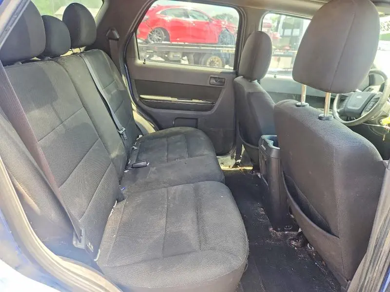 2010 FORD ESCAPE XLT  