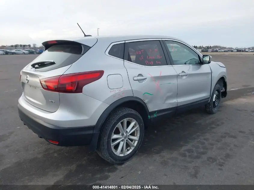 2017 NISSAN ROGUE SPORT S