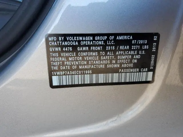 2014 VOLKSWAGEN PASSAT SE  