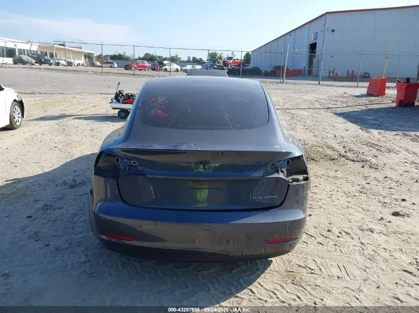 2018 TESLA MODEL 3 LONG RANGE/PERFORMANCE