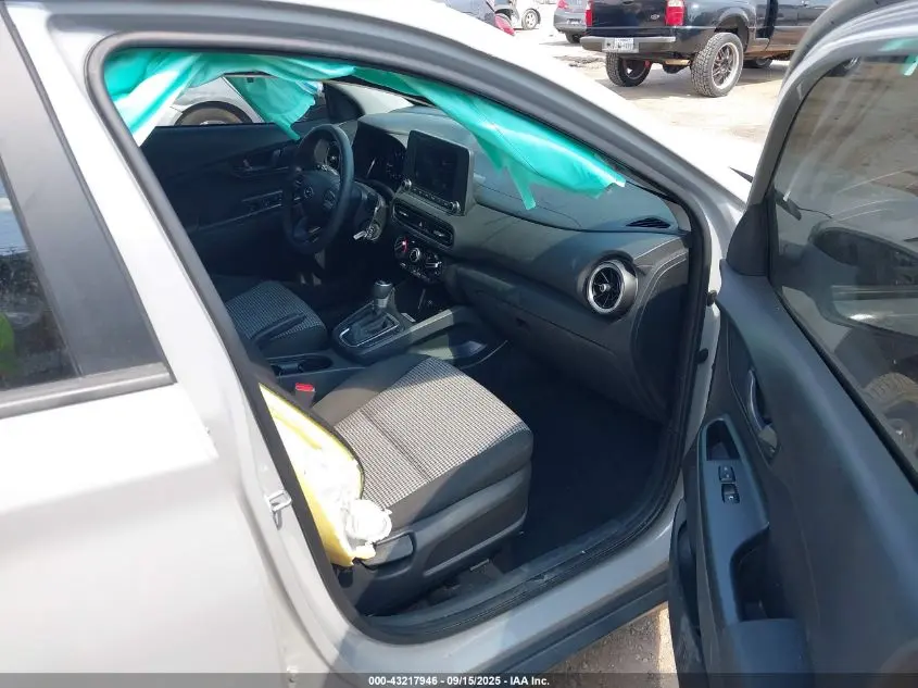 2023 HYUNDAI KONA SE