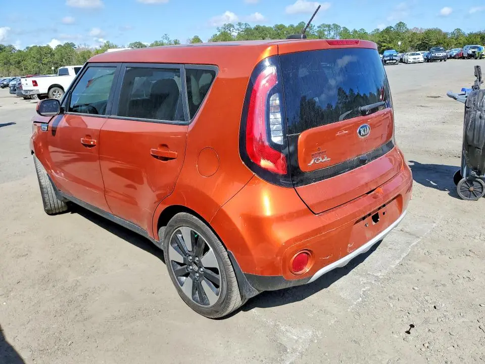 2019 KIA SOUL +  