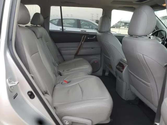 2013 TOYOTA HIGHLANDER LIMITED  