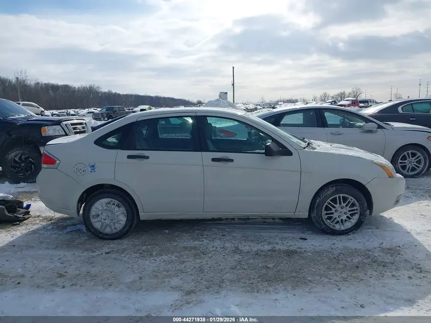 2010 FORD FOCUS SE