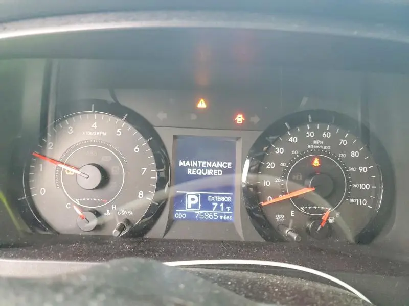 2015 TOYOTA SIENNA LE  