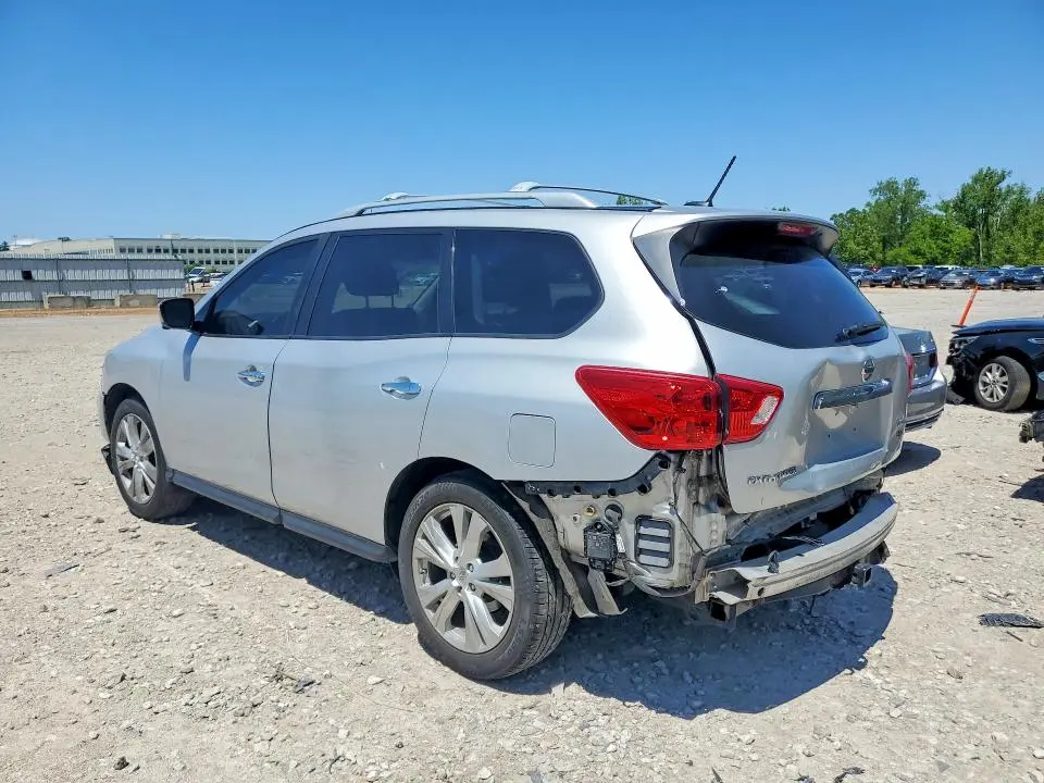 2018 NISSAN PATHFINDER SL  