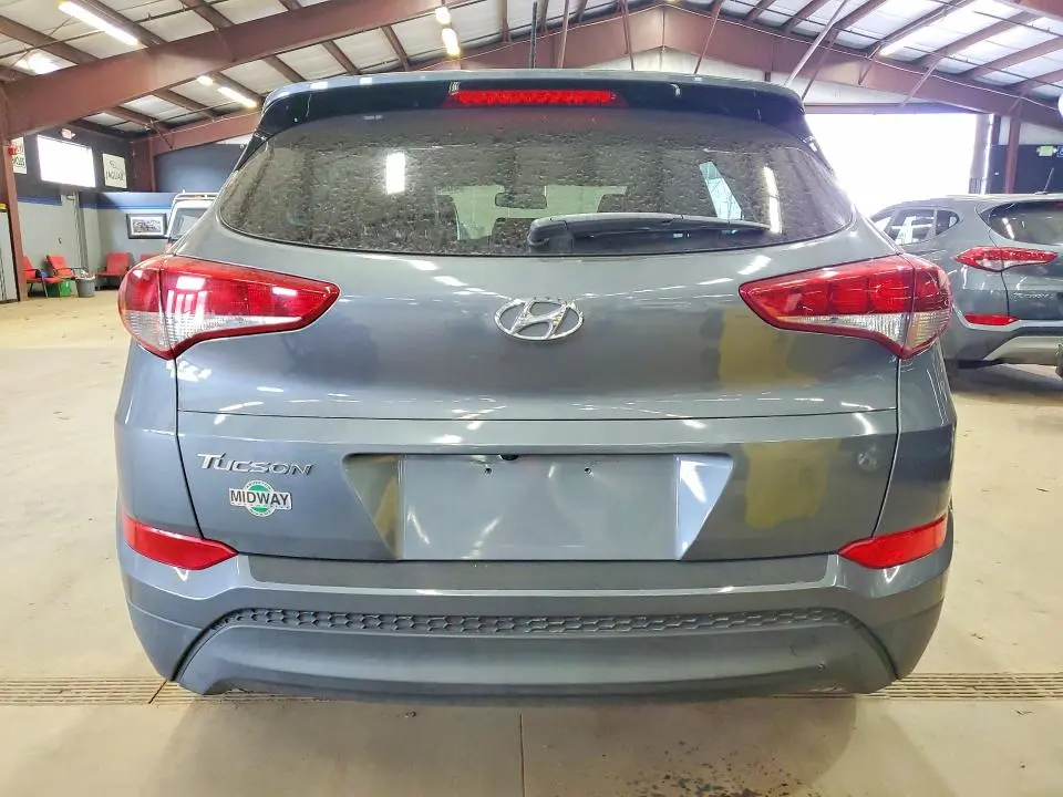 2018 HYUNDAI TUCSON SE  