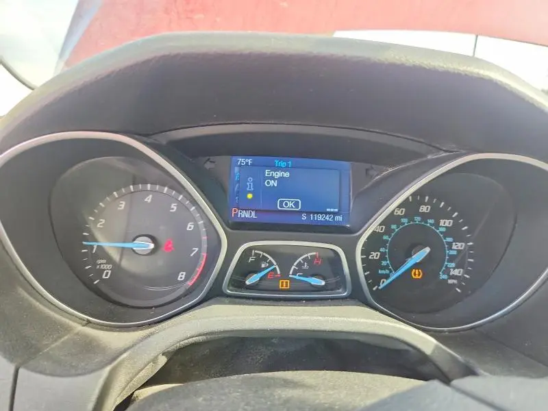 2014 FORD FOCUS SE  