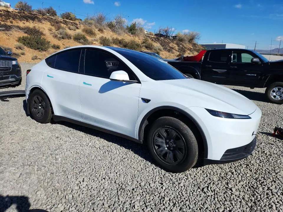 2026 TESLA MODEL Y   