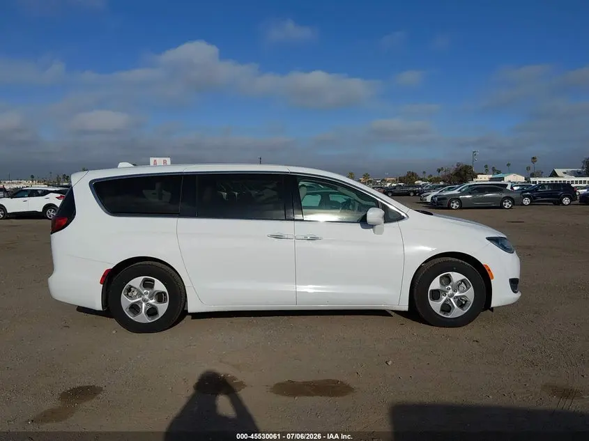 2019 CHRYSLER PACIFICA HYBRID TOURING PLUS