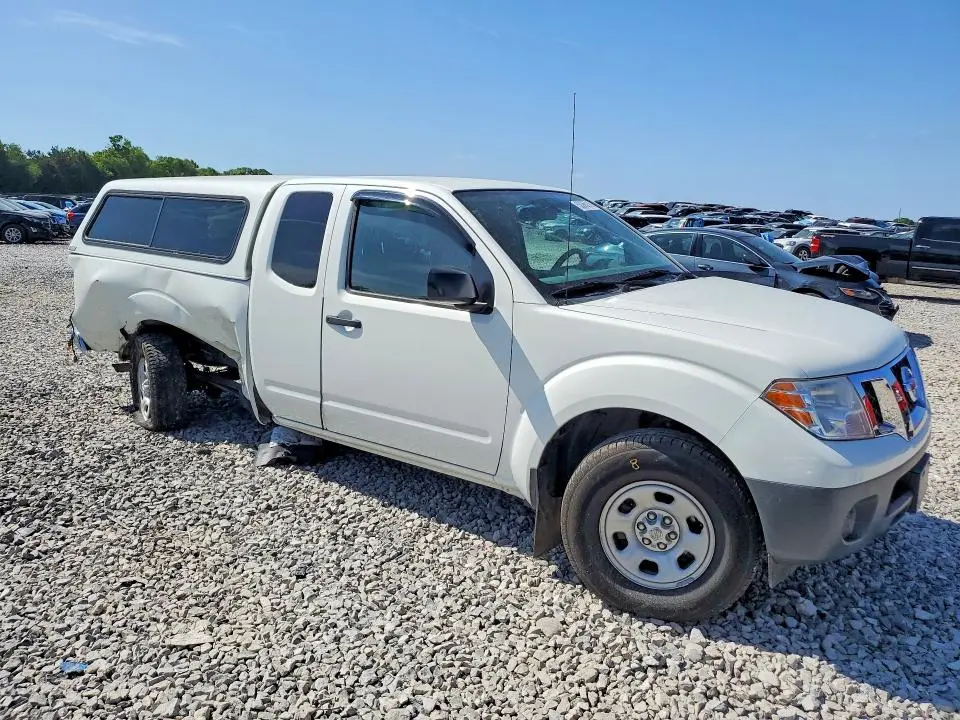 2015 NISSAN FRONTIER S  