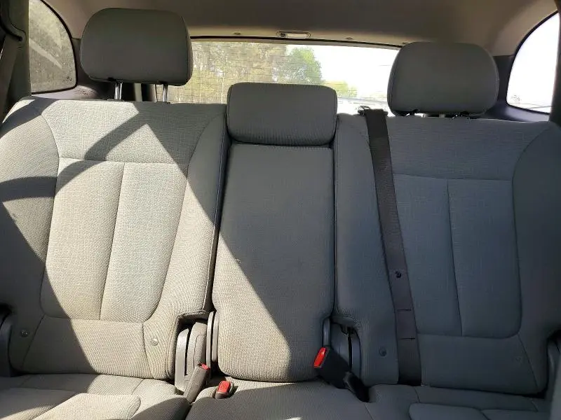 2012 HYUNDAI SANTA FE GLS  