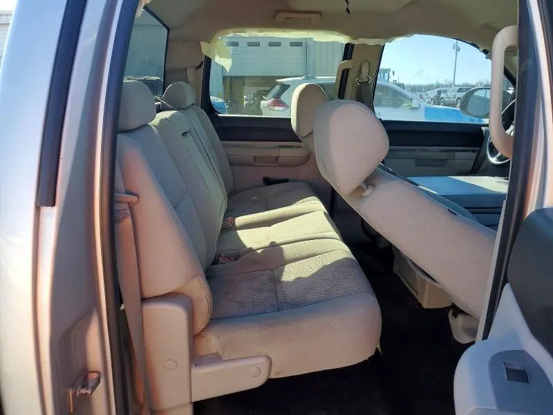 2011 CHEVROLET SILVERADO C1500 LT  