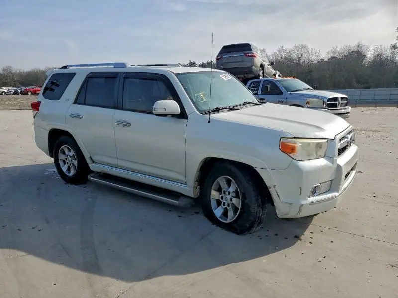2010 TOYOTA 4RUNNER SR5  