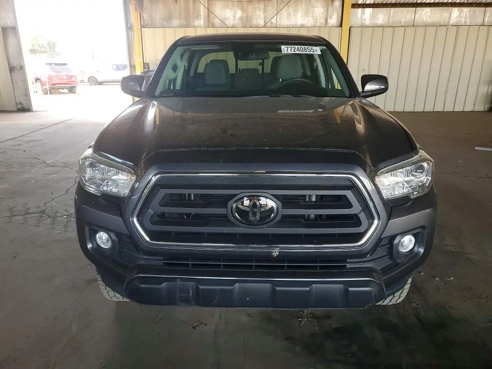 2020 TOYOTA TACOMA SR5  