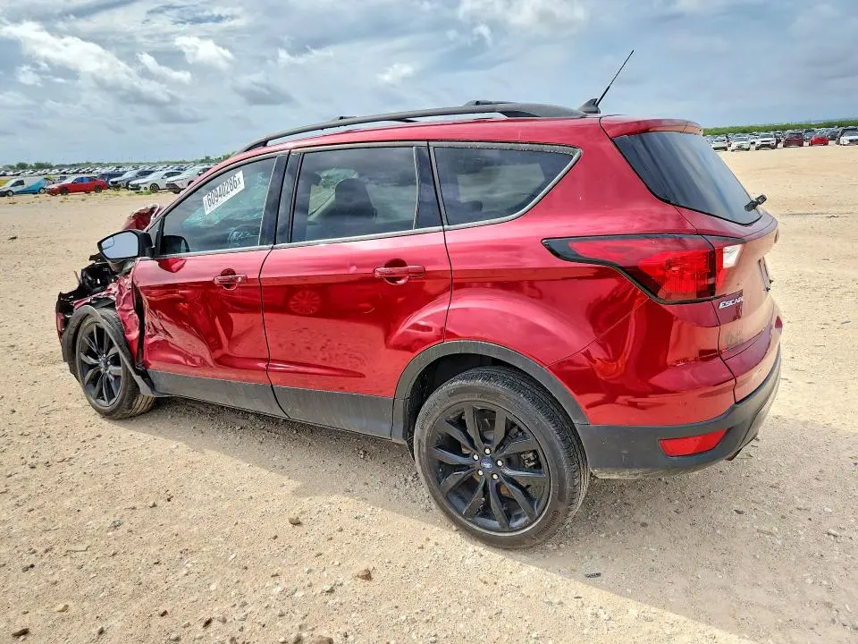 2019 FORD ESCAPE SE  