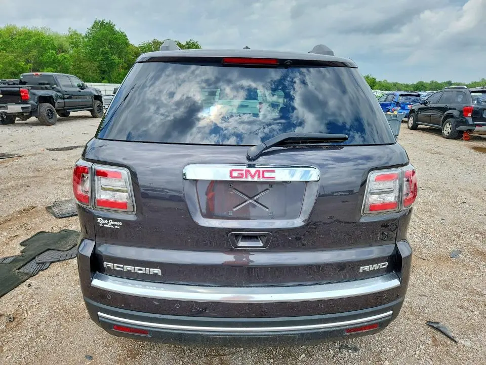 2013 GMC ACADIA SLE  