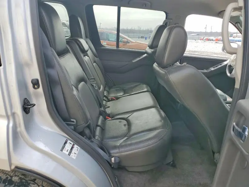 2012 NISSAN PATHFINDER S  
