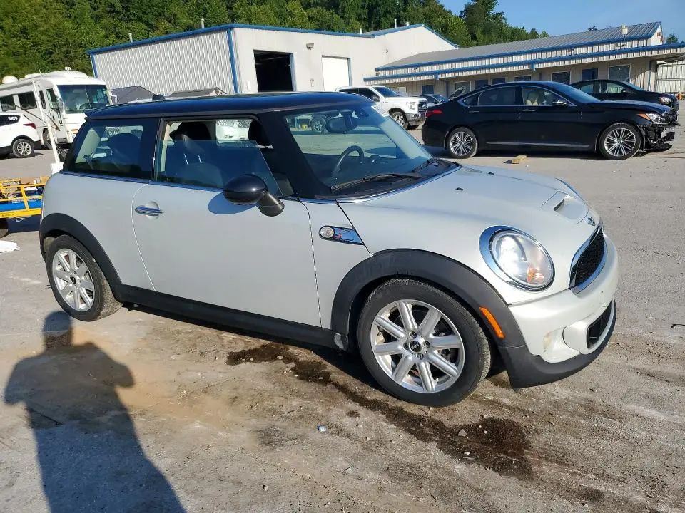 2013 MINI COOPER S  