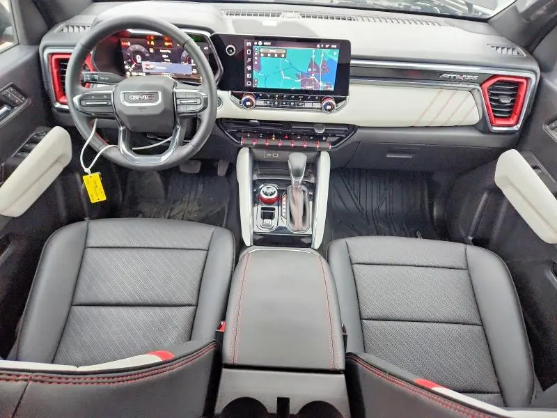 2025 GMC CANYON AT4  