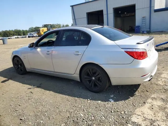 2010 BMW 528 XI  